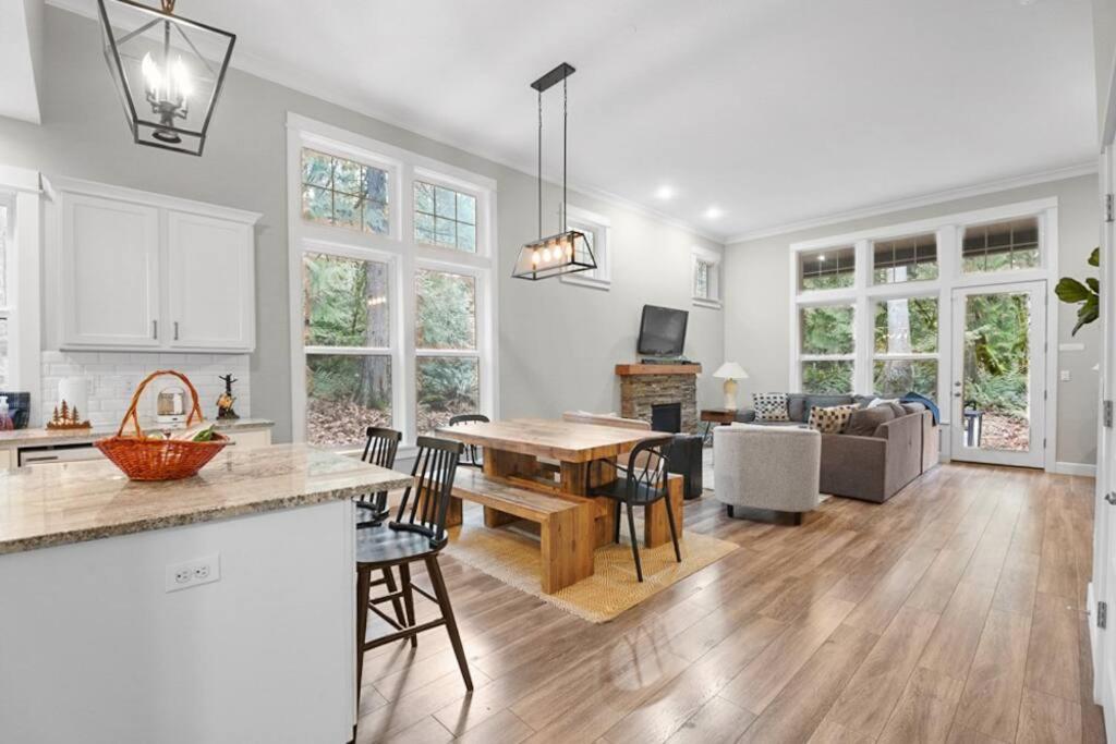 Modern Retreat In Mt Hood Oregon Resort Welches エクステリア 写真