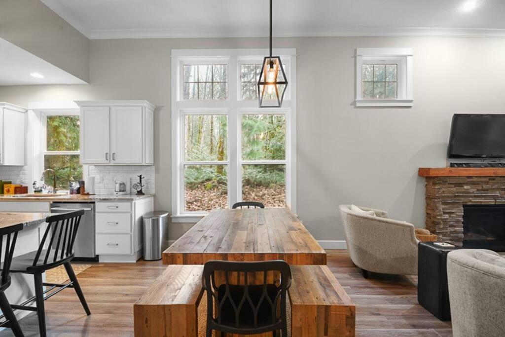 Modern Retreat In Mt Hood Oregon Resort Welches エクステリア 写真